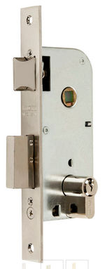 Cerradura de embutir, 1 punto, referencia 1301 de MCM. Medida entre ejes 70mm / Picaporte y palanca acabado niquel
