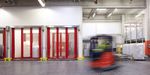 Puertas rápidas para el procesado de alimentos ASSA ABLOY. Para aplicaciones con altas exigencias de higiene