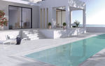 Peldaño fiorentino de la serie White Stone de Gresmanc. 1200 x 330 x 40