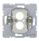 2 tomas BNC o altavoces