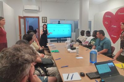 La formación especializada en revestimiento cerámico centra la colaboración entre Kerakoll y Cáritas Diocesana de Segorbe-Castellón