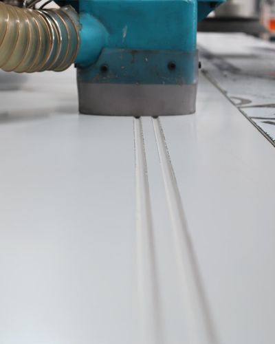Extockpanel Corte y Distribución resalta la versatilidad del panel composite en arquitectura y rotulación