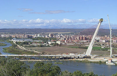 Doka España Encofrados construye el pilono inclinado más alto de Europa para el puente atirantado de la Ronda Sur de Talavera