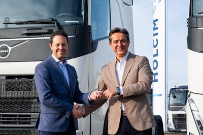 Holcim acelera su logística con una nueva flota propia de 30 camiones Volvo FH 500 CV I-Save