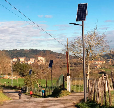 Farolas solares EKIONA iluminan Astigarraga