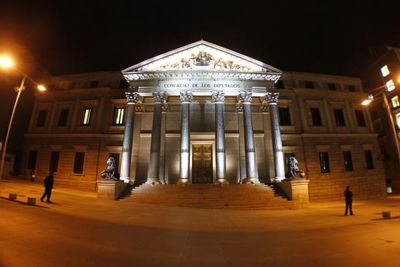 Schréder–Socelec ilumina el Congreso de los Diputados acentuando nuestro magnífico patrimonio