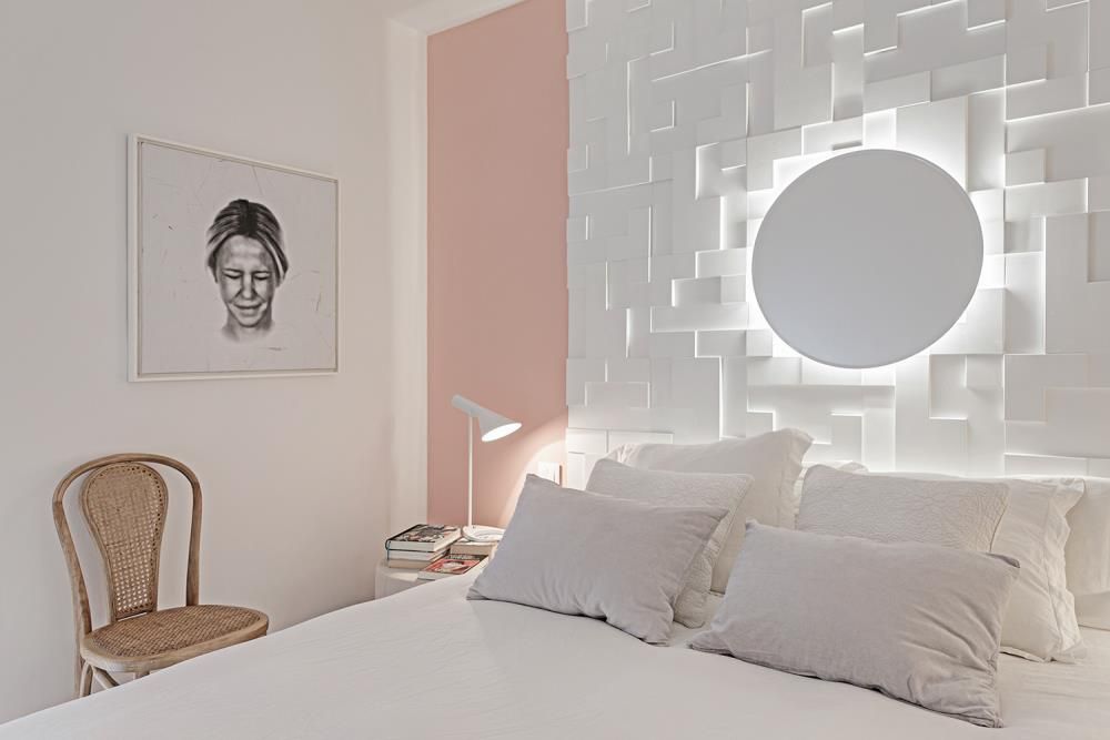 Orac Decor® crea un dormitorio al más puro estilo mediterráneo con las  molduras Cubi