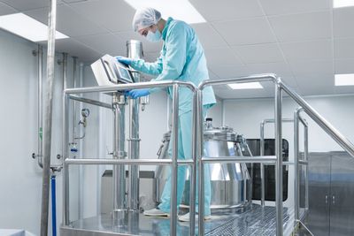 La acústica gana protagonismo en laboratorios y espacios técnicos con Ecophon Hygiene™