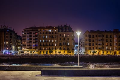 San Sebastián actualiza su alumbrado urbano con soluciones de ATP Iluminación resistentes al entorno costero