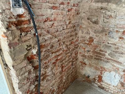 Ibercal Morteros propone soluciones minerales para combatir la humedad con respeto al edificio