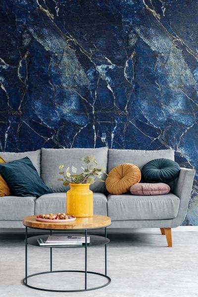 Grosfillex impulsa el diseño Horeca con Marbre Brillant