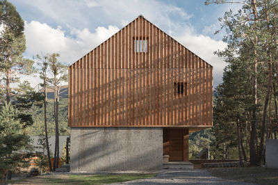 "Maison Les Marquises", la casa-cabaña de los Alpes que enamoró a los APE Grupo Architecture Awards