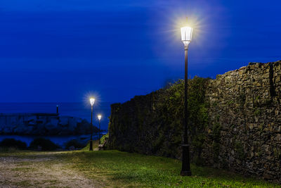 ATP Iluminación moderniza el alumbrado del concejo costero de Navia, Asturias, con tecnología LED resistente a la corrosión