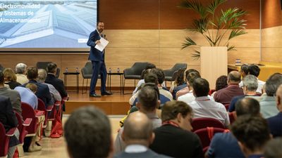 La transición energética centra la jornada sobre electromovilidad organizada por Circutor