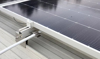 El auge de paneles solares en cubiertas industriales plantea nuevos retos de seguridad contra incendios