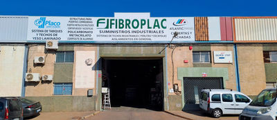 Distriplac fortalece su red en Andalucía con la adquisición de Fibroplac en Huelva