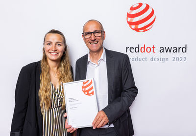 Red Dot Design Award y German Design Award para la puerta giratoria Revo.PRIME