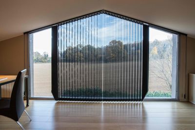 Bandalux apuesta por la luz natural con su sistema de cortinas verticales