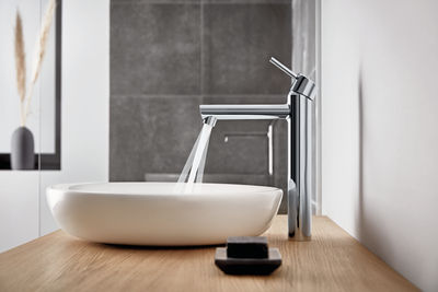 GROHE eleva el diseño de baños con Concetto y Eurostyle Cosmopolitan