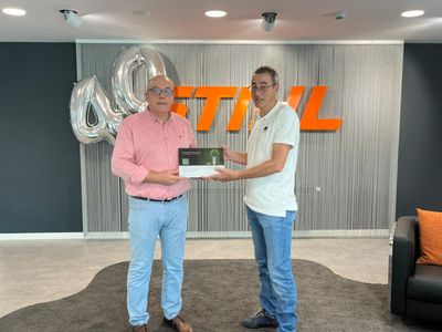 RENOLIT ALKORPLAN contribuye a la transición energética de Stihl con soluciones de cubierta para fotovoltaica