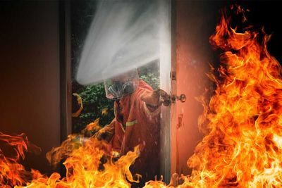 Comprender el fuego para prevenirlo: cómo se comporta un incendio