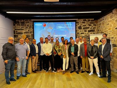 Fagor Electrónica recibe a representantes de Unicred Brasil en una jornada de intercambio cooperativo