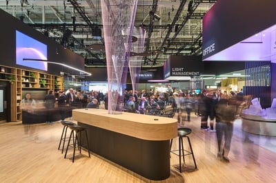 TRILUX transforma Light+Building en un espacio para experimentar la iluminación inteligente