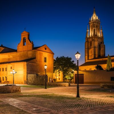 Ampudia renueva su alumbrado con tecnología LED integrada en su entorno patrimonial