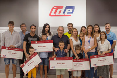 IDE Electric entrega los premios del programa de Becas Alfonso Montañés