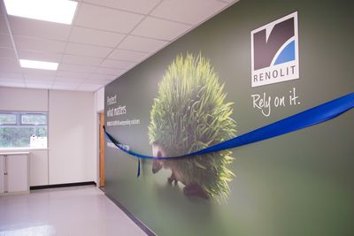 RENOLIT ALKORPLAN refuerza su red europea con un nuevo centro de capacitación en el Reino Unido