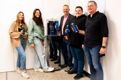 Estudiantes demandan fuentes de agua potable en las escuelas para mejorar la hidratación