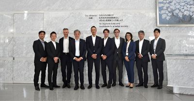 OMRON y Dassault Systèmes impulsan la integración entre lo virtual y lo real en la industria