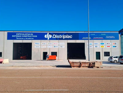 Distriplac inaugura centro en Badajoz para fortalecer su presencia en Extremadura