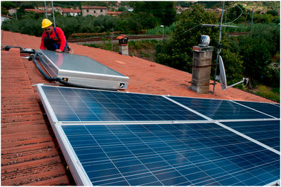 Instalación de placas solares, una inversión rentable y sostenible para el hogar