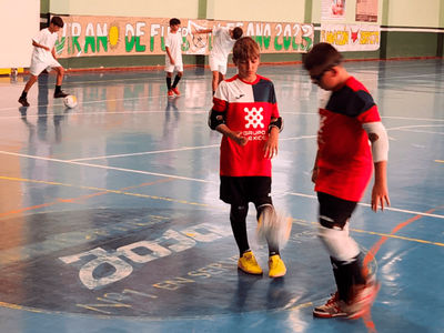 Grupo Flexicel fortalece el deporte juvenil al patrocinar equipo de fútbol sala "Flexicel Teams Alevin"